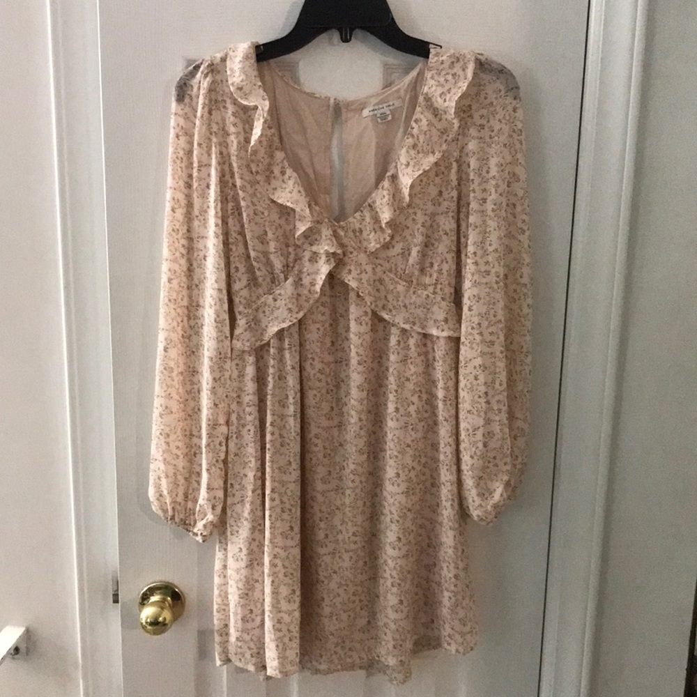 American Eagle Dress, Size Medium, Beige Flower Print,